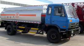 東風153油罐車圖片