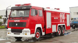 ˹̫������ĭ����܇(8��)